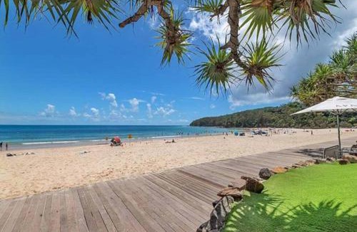 Noosa Heads Apartment | 18OB - Absolute Beachfront - Noosa Main Beach