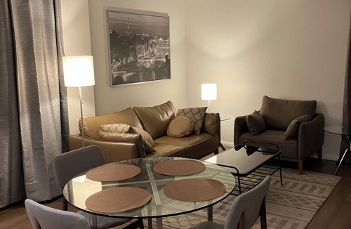Perth Central Business District Condo | 2 Bed City Apartment , A Great Place to stay , Walking distance to everything