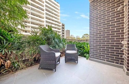 East Lindfield Apartment | 2-bedroom apartment in gorgeous East Lindfield with AC