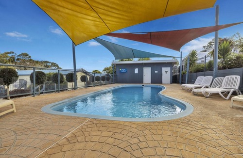Metung Villa | 2 Bedroom Budget Villa
