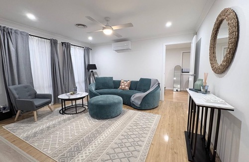 Stanhope Gardens House | 2 BR spacious Granny near Stanhope Leisure Centre