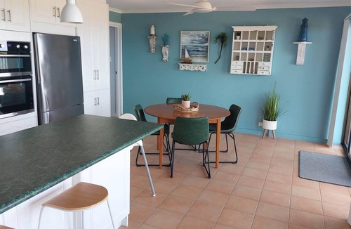 Tiddy Widdy Beach House | 2 family house with spectacular Ocean Views