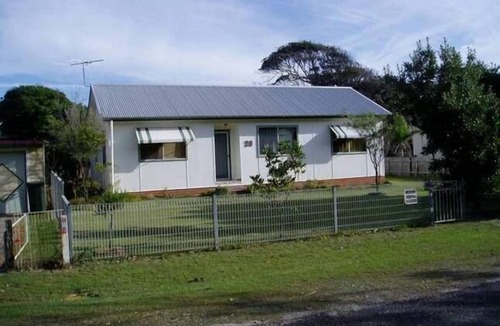 Hat Head Cottage | 20 Bay Street - located at Hat Head
