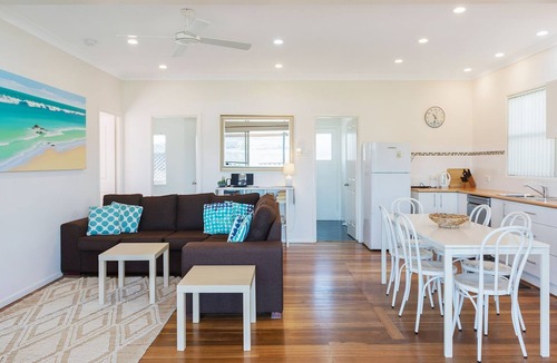 Narooma House | 21 Riverside Drive, Narooma