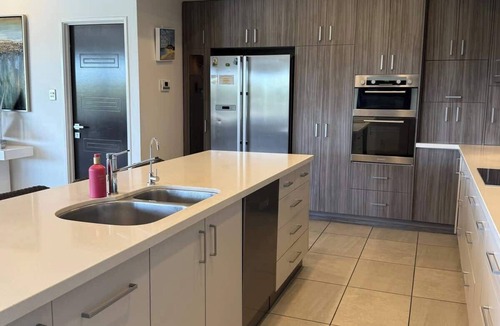 Ocean Reef House | 23 Coastline 3-Level Luxe Home Theatre &Pool House