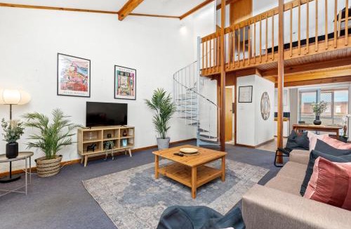 Cottesloe Apartment | 23 Cottesloe Steps to beach - sleeps 3 NO WIFI