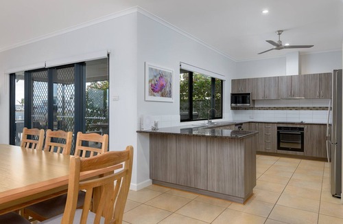 Exmouth House | 26 Gnulli Court - Four Bedroom Marina House with Pool*