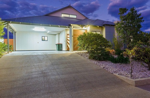 Exmouth House | 26 Gnulli Court - Four Bedroom Marina House with Pool*