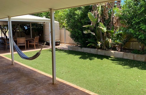 Exmouth House | 26 Tambor Drive - Pool and Pet Friendly