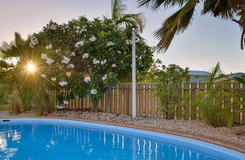 Exmouth House | 26 Tambor Drive - Pool and Pet Friendly