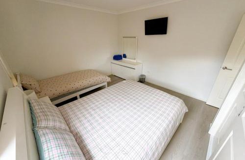 Deer Park House | 27 Mins to AirPort - 30 Mins to CBD