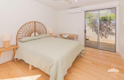 Sandy Point House | 28 Ennisvale Ave Stay 3 Pay 2 Winter Special