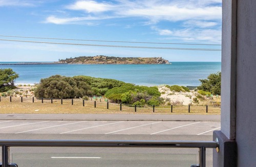Fleurieu Peninsula House | 28 Esplanade Victor Harbor: 4 BR, 2 BA House in Victor Harbor, Sleeps 8