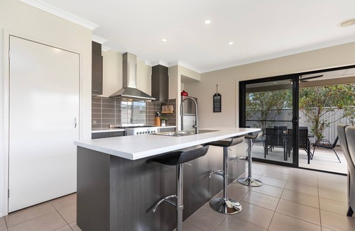 Moama House | 28 Skye Ave - Skye High on Style!