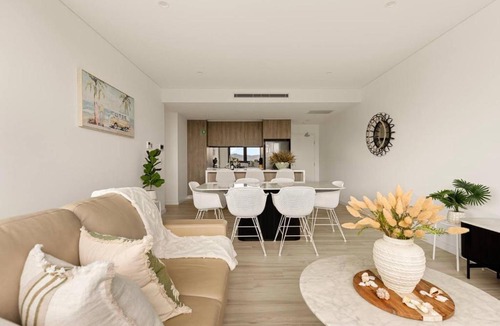 Gosford Apartment | 2BDR Luxury Apartment Panoramic Views