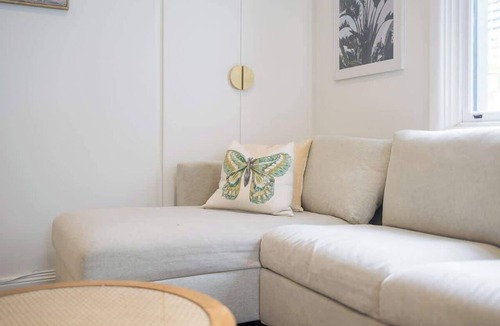 Kings Cross Apartment | 2BR apartment in trendy Potts Pt