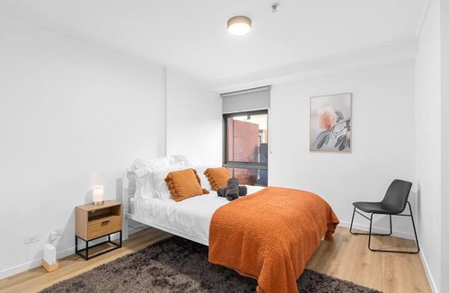 Chinatown Apartment | 2BR in Paris End - Melbourne's Chicest Corner