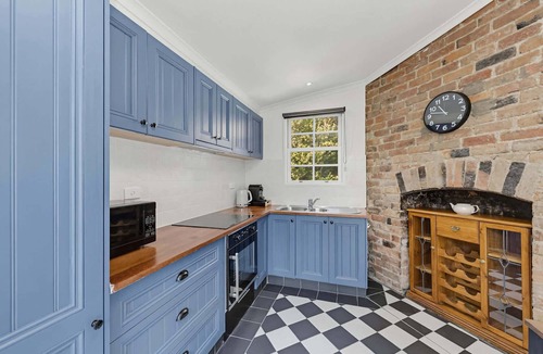 Bendigo House | 2BR Miners' Cottage, Bendigo
