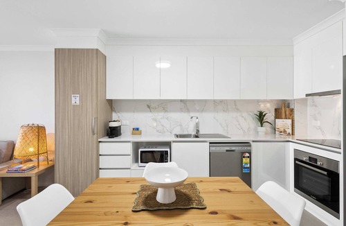 Rockingham Apartment | 2BR Unit in Rockingham Near Shops and Beach