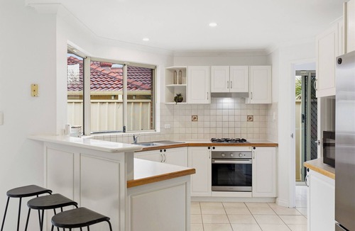 Carlisle House | 3 Bed Home Near Crown, City, Optus Stadium & Airport