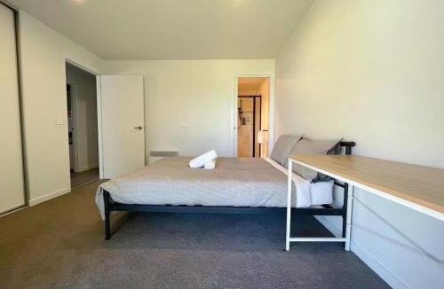 Kingston House | 3 bedroom Apartment at Kingston