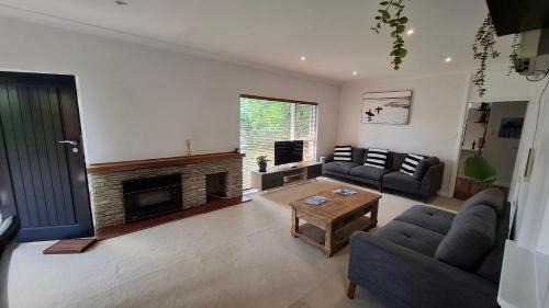 Floreat Villa | 3-Bedroom Floreat Home
