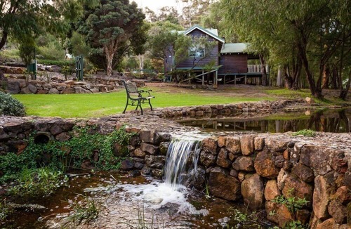 Margaret River Ski Chalet | 3 Bedroom Sleeps up to 6 guests, features 3 bedrooms and a large living/dining plus veranda