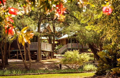 Margaret River Ski Chalet | 3 Bedroom Sleeps up to 6 guests, features 3 bedrooms and a large living/dining plus veranda