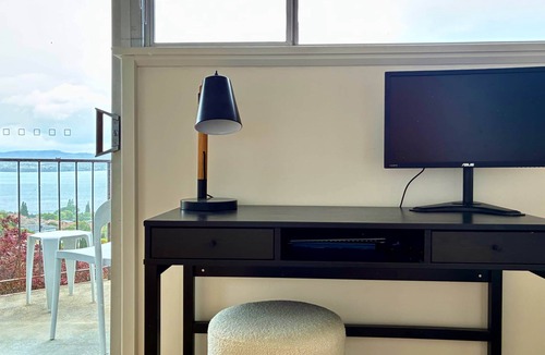 Sandy Bay House | 3 Bedroom Townhouse - Sandy Bay - Gorgeous View