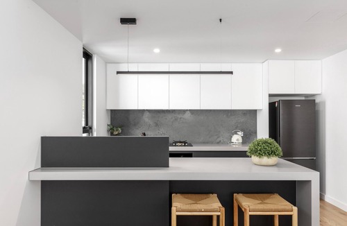 Torquay House | 3 Bedroom Townhouse - Centrally Located