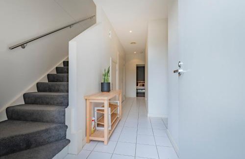 Torquay House | 3 Bedroom Townhouse - Pool and Tennis Court Access