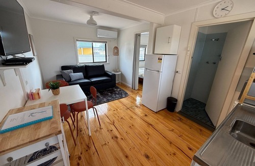 Melville Apartment | 3 by the Sea at Coobowie Unit 1 - 1 bedroom - dog friendly-Off peak special!
