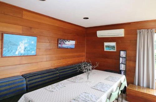 Mallacoota House | 37 Brady Street