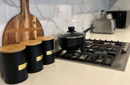 Penrith Apartment | 3B Penthouse - With Private Balcony in Penrith