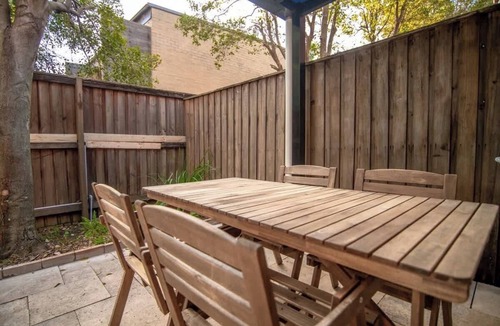 Dundas Condo | 3bedroom Townhouse at Dundas