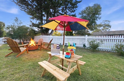 Seven Mile Beach House | 3BR Beach House Near Hobart BBQ Firepit Parking