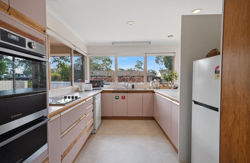 Seven Mile Beach House | 3BR Beach House Near Hobart BBQ Firepit Parking