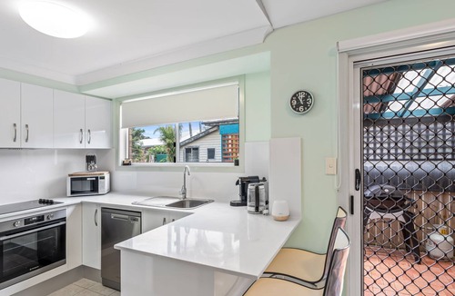 South Evans Head Apartment | 3BR coastal retreat with WiFi, air-con, gaming systems, BBQ patio