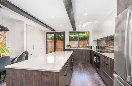 Garran Apartment | 3BR Home near Canberra Hospital & Parliament