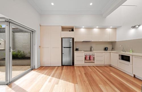 Ultimo House | 3BR House with Parking near ICC & Darling Harbour & CBD