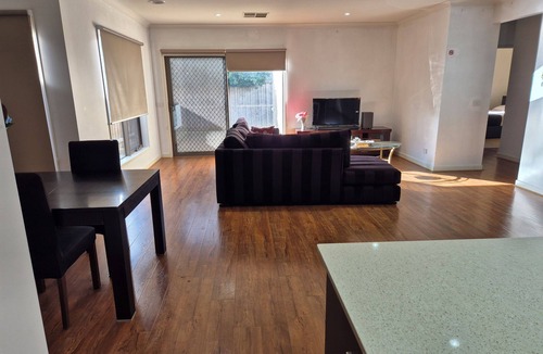 Werribee House | 4 Bedroom House in Werribee