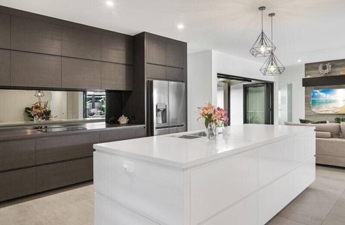 Port Douglas Apartment | 4 Bedroom Luxury House in Port Douglas