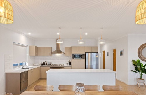 Exmouth House | 4 Corella Court - Pool and Jetty 12m max