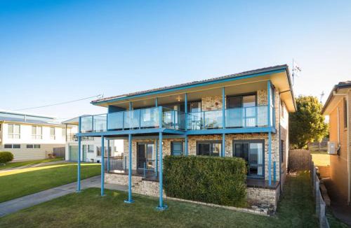 Kianga House | 45 Hillside Cres Beach House