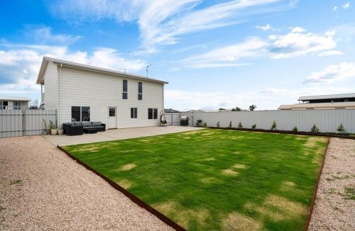 North Beach House | 4BR Coastal Family Retreat Near North Beach BBQ