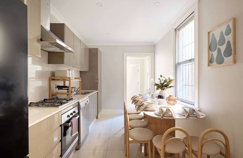 Redfern House | 4BR Family House Redfern | Dog Friendly | BBQ