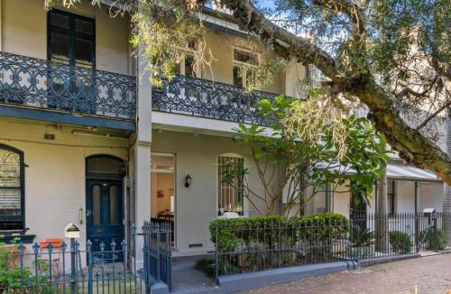 Ultimo House | 4BR House with Garage near ICC & Darling Harbour & CBD