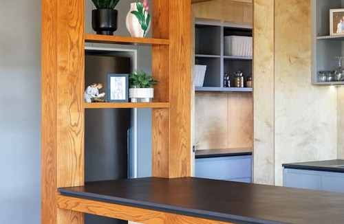 Warrnambool House | 4BR Passive House, sleeps 8, 2.5kms from CBD/Beach
