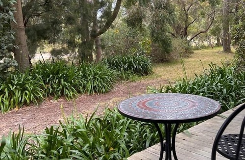 Merricks Beach House | 5 minute walk to Merricks Beach from comfortable beach shack
