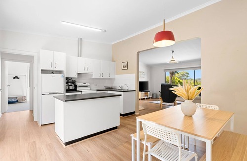 Narooma House | 5 Ross Street , Narooma NSW 2546